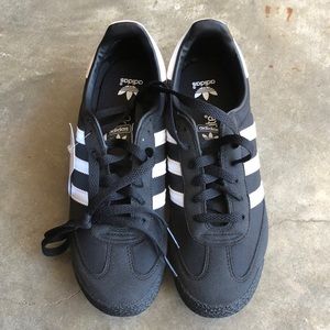 Adidas Dragon Tennis Shoes